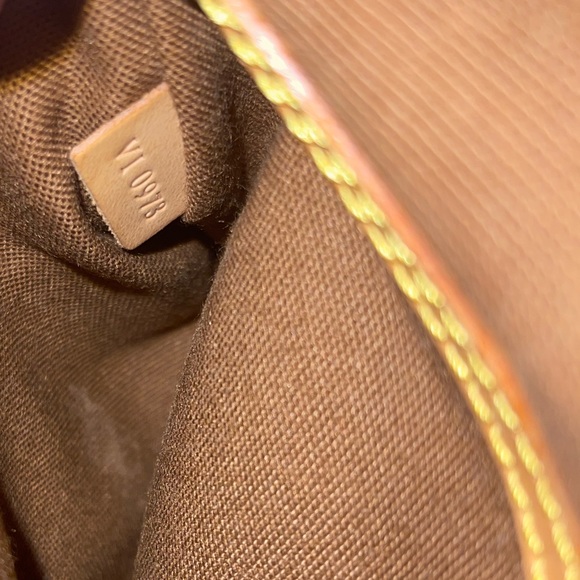 Louis Vuitton Alma PM - Picture 4 of 6